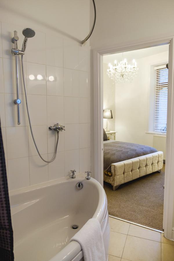 St John'S Cottage - Simple2Let Serviced Apartments 哈利法克斯 外观 照片